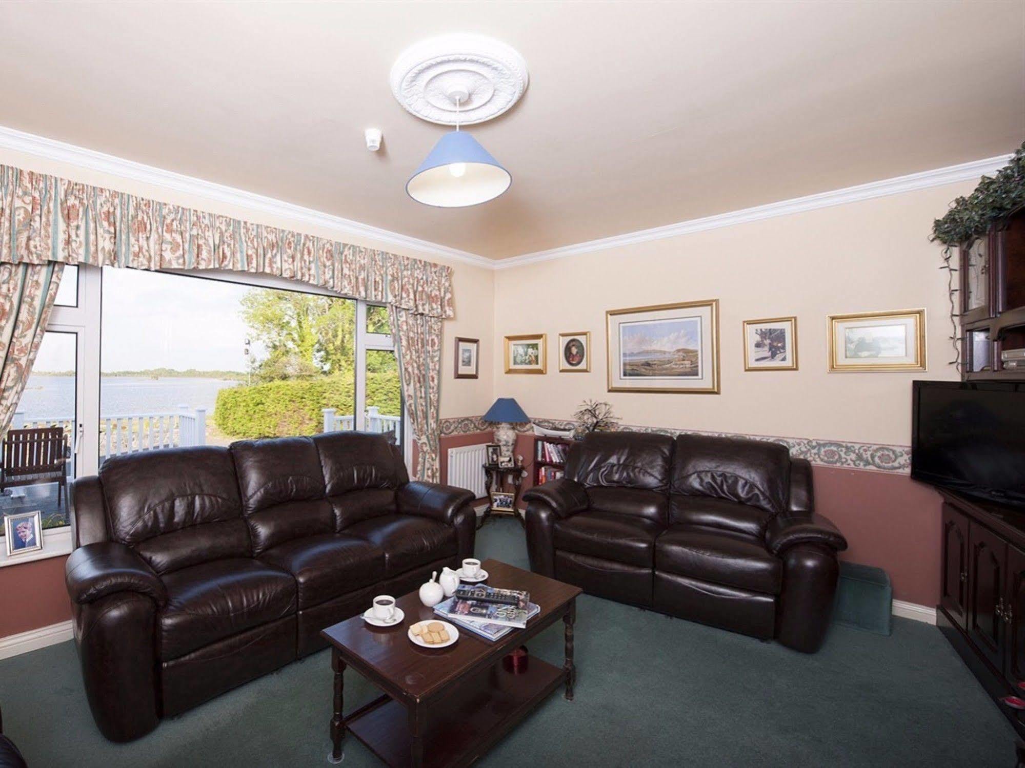 The Waterfront House Country Home Oughterard Kültér fotó